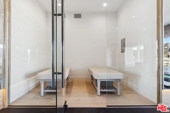 Building Photo - 265 Westlake Blvd