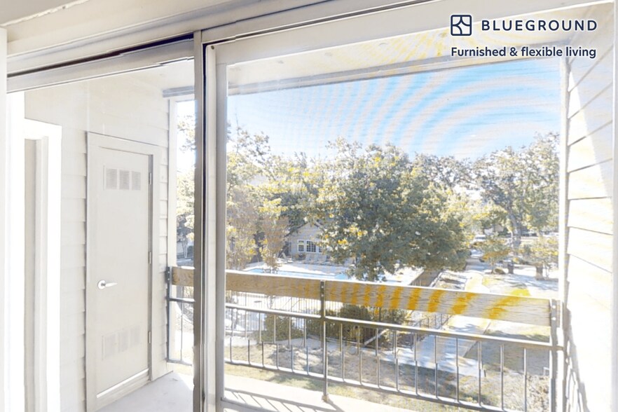 Building Photo - 7904 Fall Creek Rd