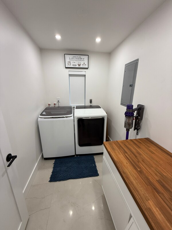 Building Photo - 407 Hendricks Isle