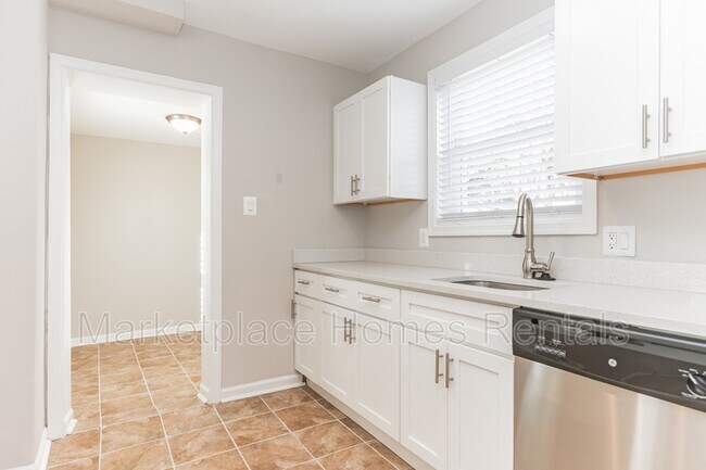 Building Photo - 1559 FORT DUPONT St SE