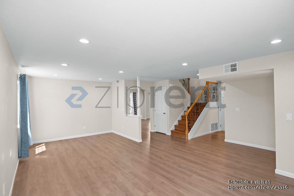 Building Photo - 33525 Bardolph Cir