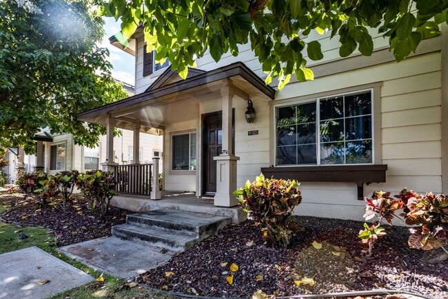 Building Photo - SF 3BR/2.5BA/2car garage in Ocean Pointe w...