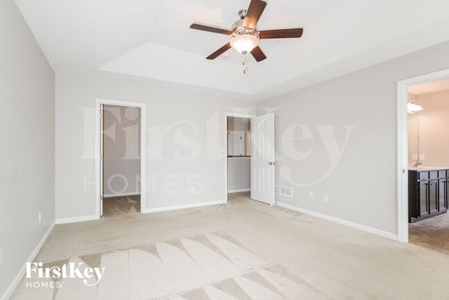 Building Photo - 455 Spring Trce