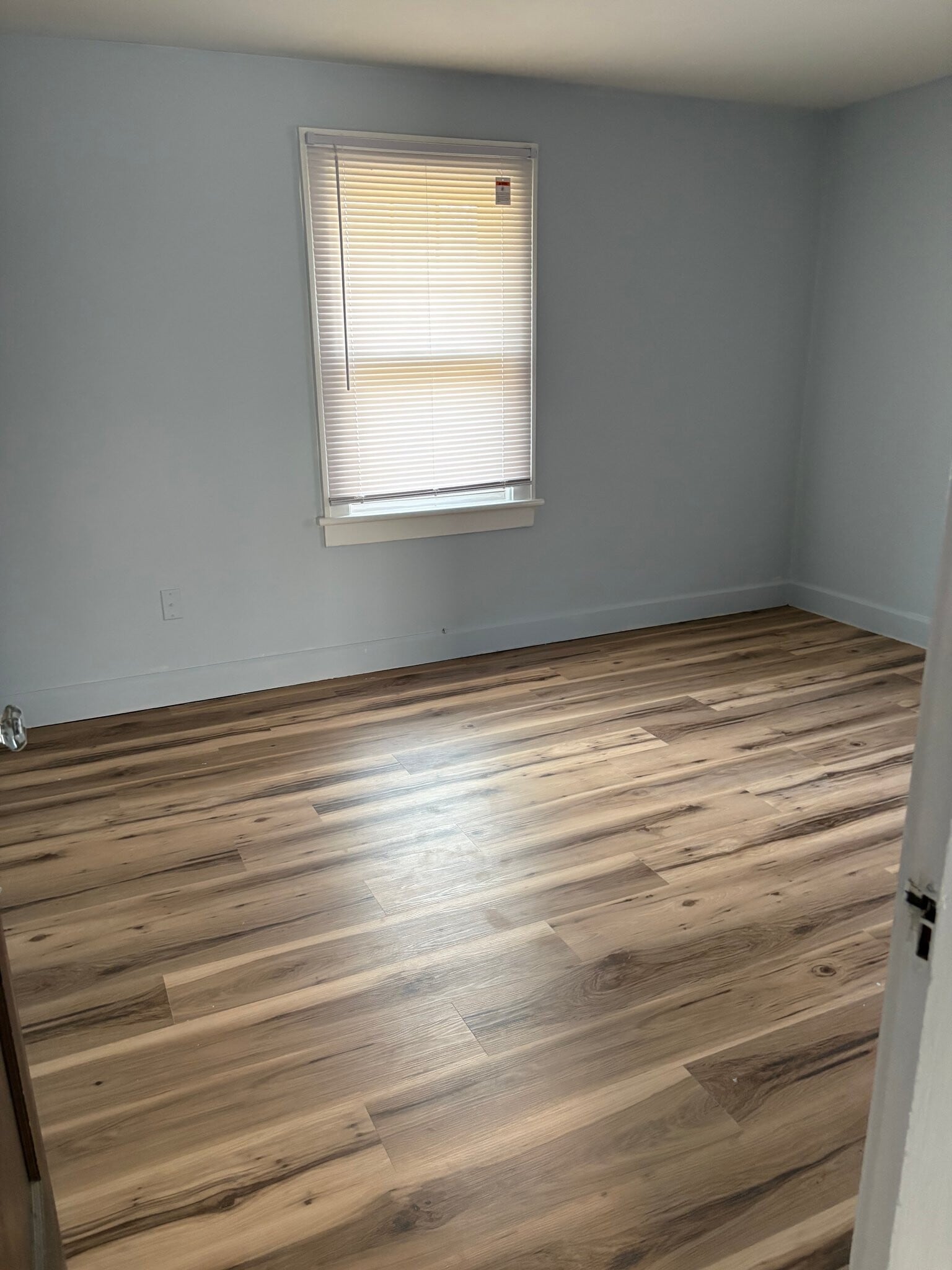 Building Photo - 1410 E Blake Ave