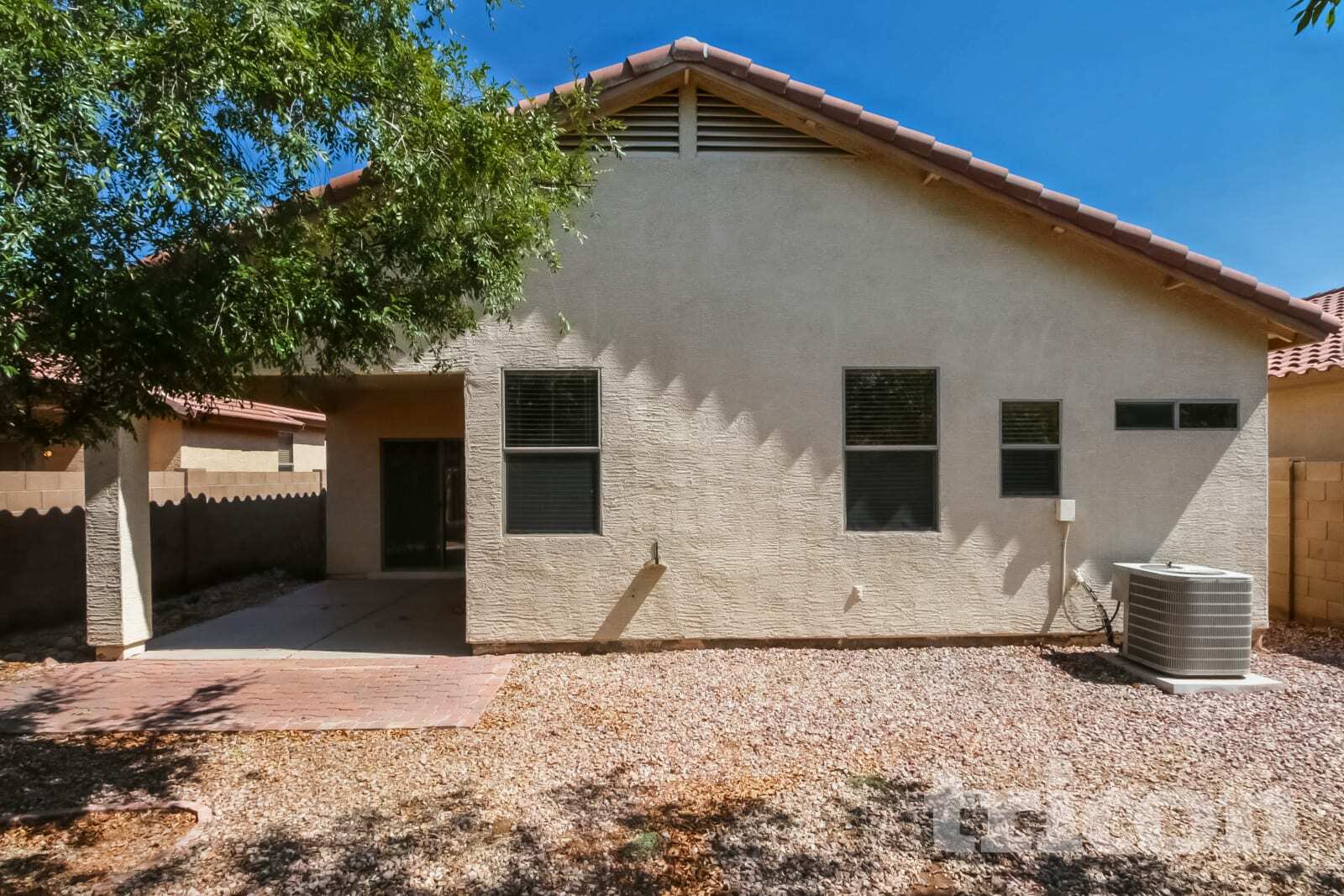 Building Photo - 12519 W Estero Ln