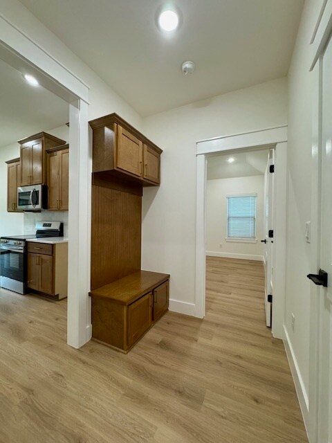 Building Photo - 38 Woodbridge Dr