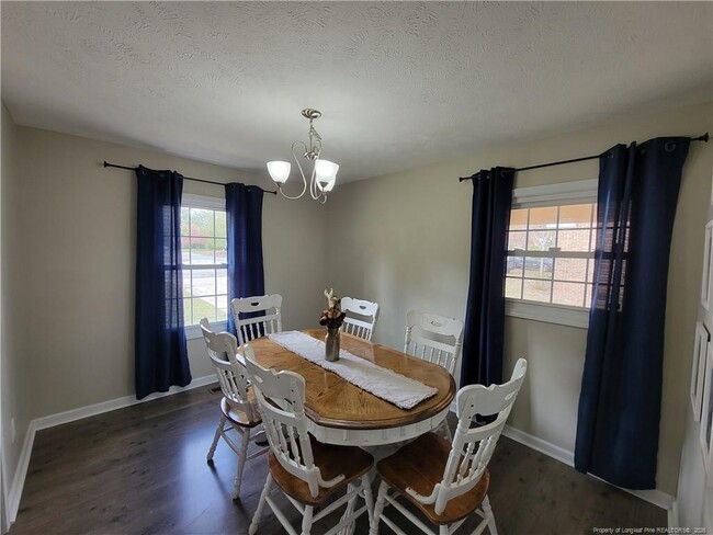 Building Photo - 215 Haverhill Dr