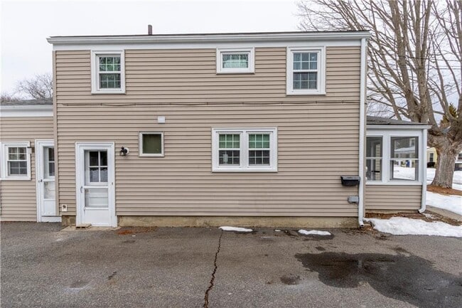 Building Photo - 31 Kirby St