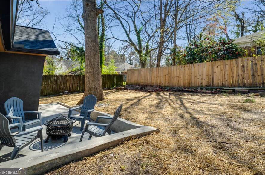 Building Photo - 936 Byron Dr SW
