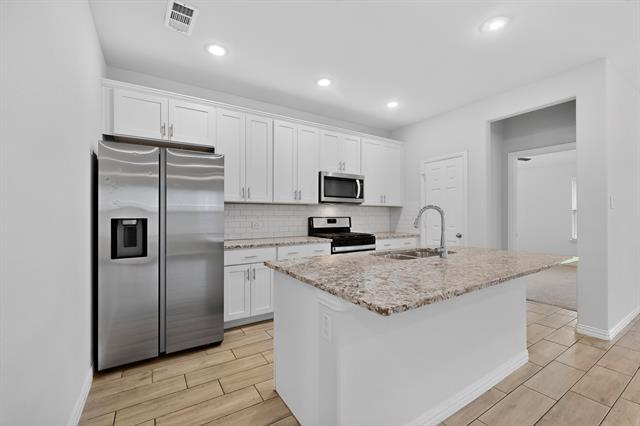 Building Photo - 4009 Mockingbird Ln