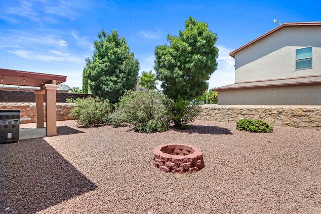 Building Photo - 5905 Redstone Mesa Ct