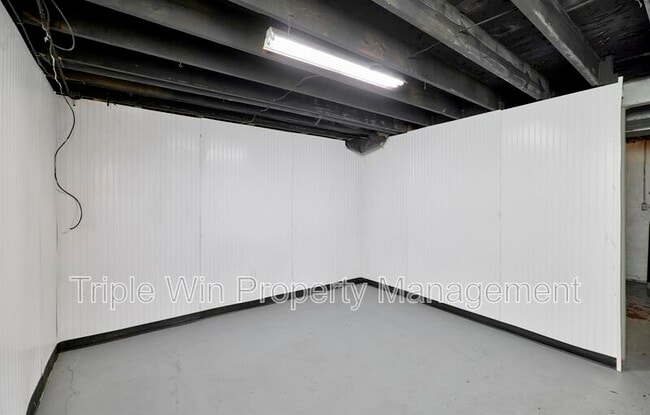 Building Photo - 1544 Rishon Hill Dr