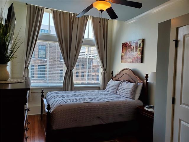 Building Photo - 216 Chartres St