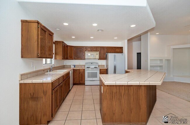 Building Photo - 11626 S Dorothy Dr