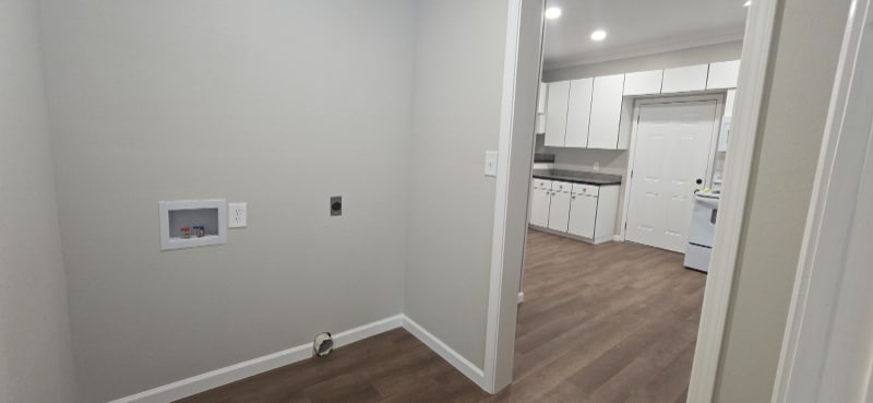 Building Photo - 105 S 3rd St