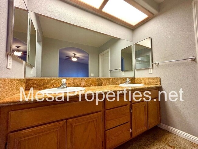 Building Photo - 13359 Medicine Bow Ct