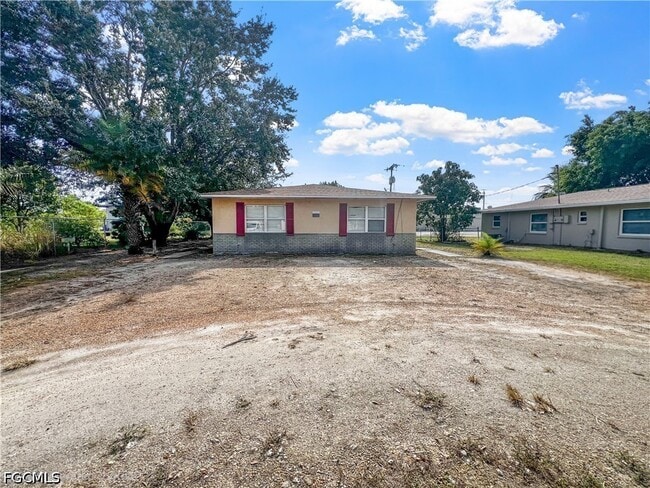 Building Photo - 13037 First St