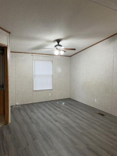 Building Photo - 44 Beach Crest Rise