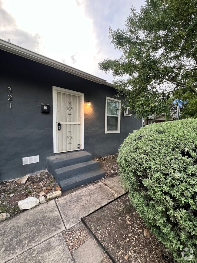 Building Photo - Charming One Bedroom Home In Prospect Hill