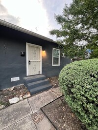 Building Photo - Charming One Bedroom Home In Prospect Hill