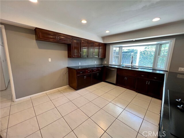 Building Photo - 2634 Jurado Ave