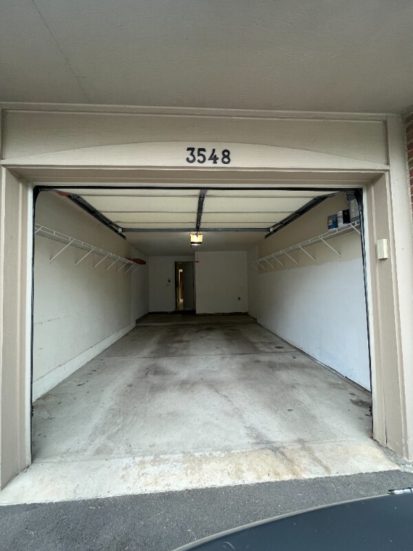 Building Photo - 3548 Oakmonte Blvd