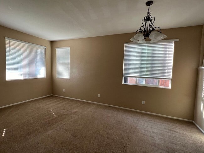 Building Photo - 38434 Coralino Dr