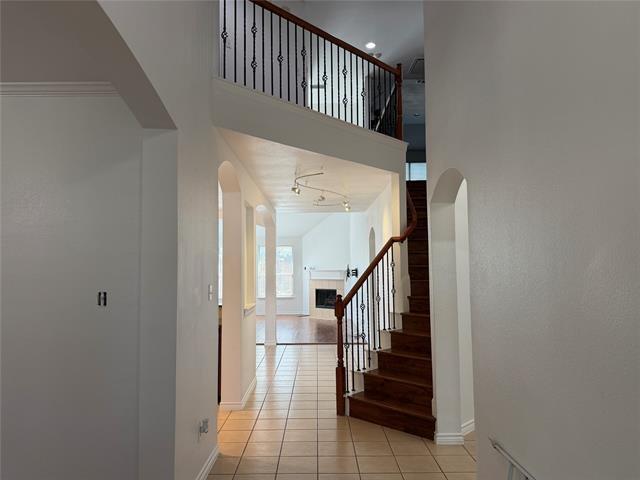 Building Photo - 7720 Mapleridge Dr
