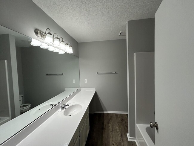 Building Photo - 3 BD 2 BA APARTMENT BY TTU FOR RENT