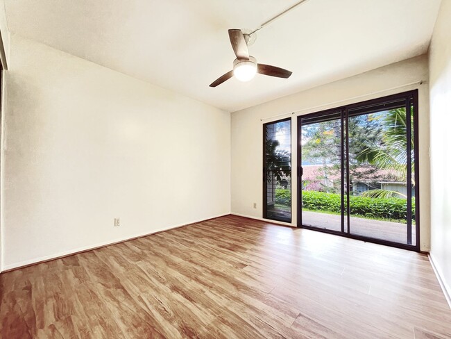 Building Photo - Spacious 3/2 in Kaneohe with Tropical Views