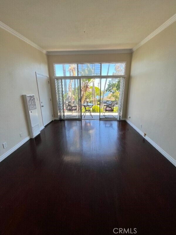 Building Photo - 250 Cliff Dr