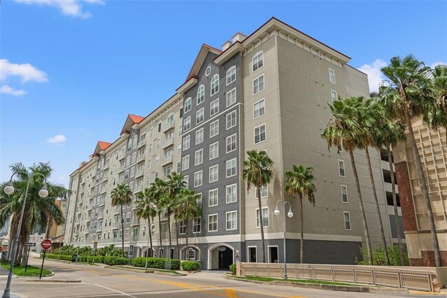 Building Photo - 700 S Harbour Island Blvd