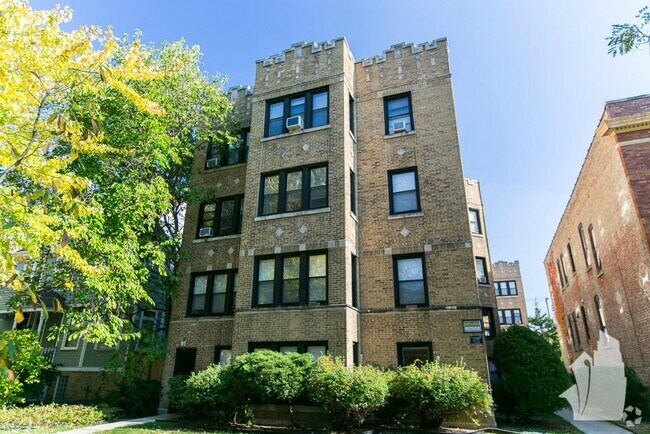Building Photo - 4863 N Paulina St