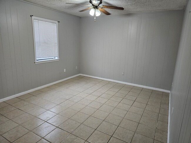 Building Photo - 50023 Kevin Dr