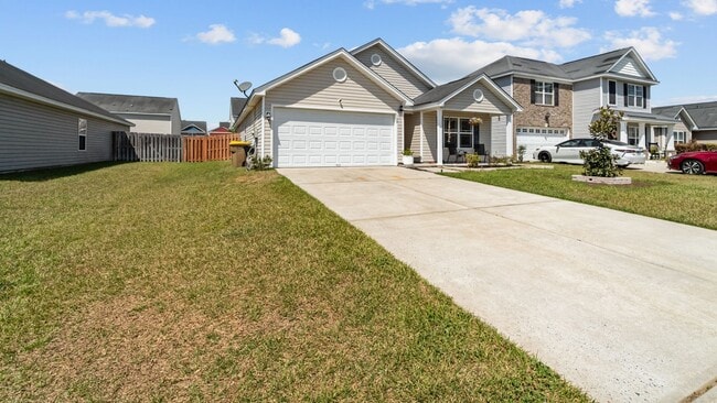 Building Photo - Beautiful 3 Bedroom Home in Port Wentworth with Fenced Backyard and Community Pool