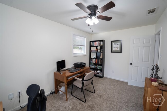 Building Photo - 12603 Golf Club Dr