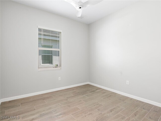 Building Photo - 15904 Sugar Hl Dr