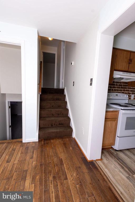 Building Photo - 6621 Greenvale Pkwy