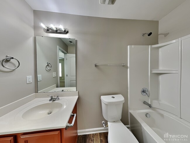 Building Photo - 4824 Lynn Lee Cir