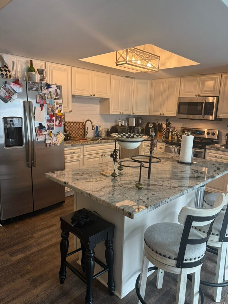 Building Photo - 9307 Kings Falls Dr