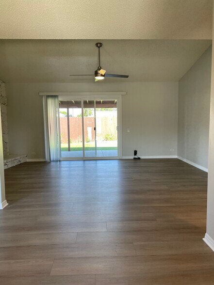 Living Room - 11440 Odessa Ave
