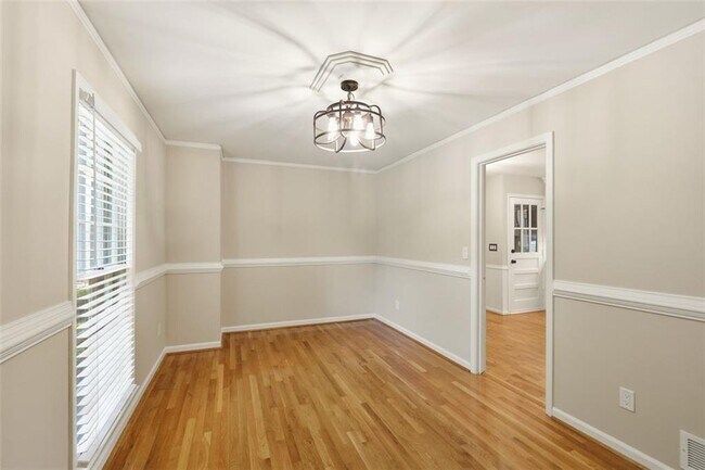 Building Photo - 435 Stonebridge Dr