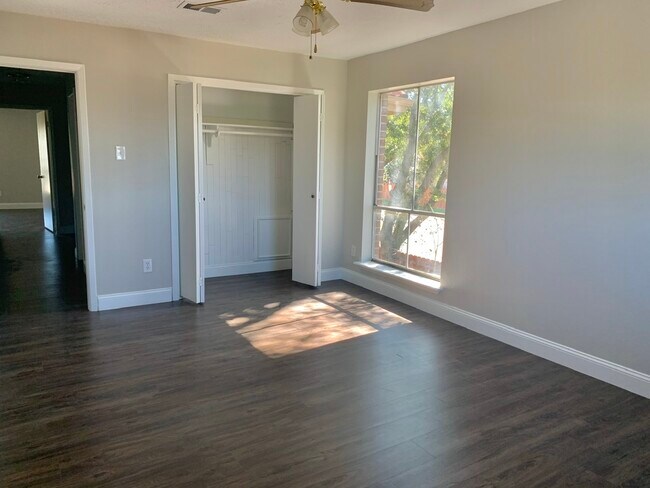 2nd bedroom - 3214 Continental Dr