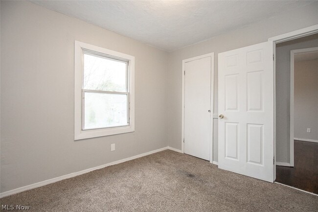 Building Photo - 3409 W 86th St