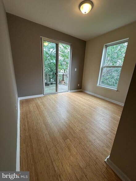 Building Photo - 1328 N 7th St