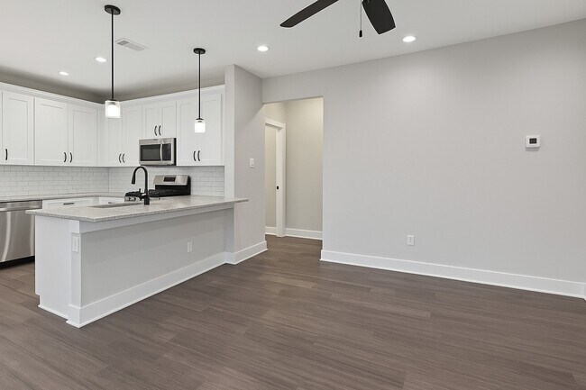 Building Photo - 16627 Oasis Mdw Ln