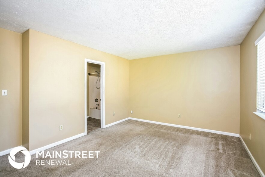 Building Photo - 4906 Clarkson Dr