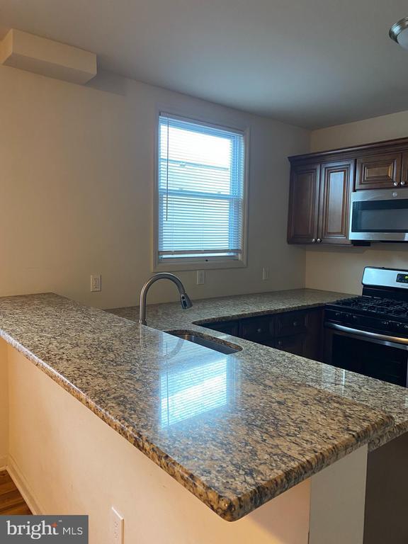 Building Photo - 58 S Broadway