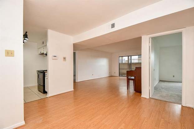 Building Photo - 8529 Hearth Dr