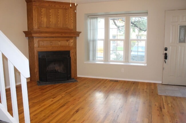 Building Photo - Dakota Station - 2 BR/2BA Condo!